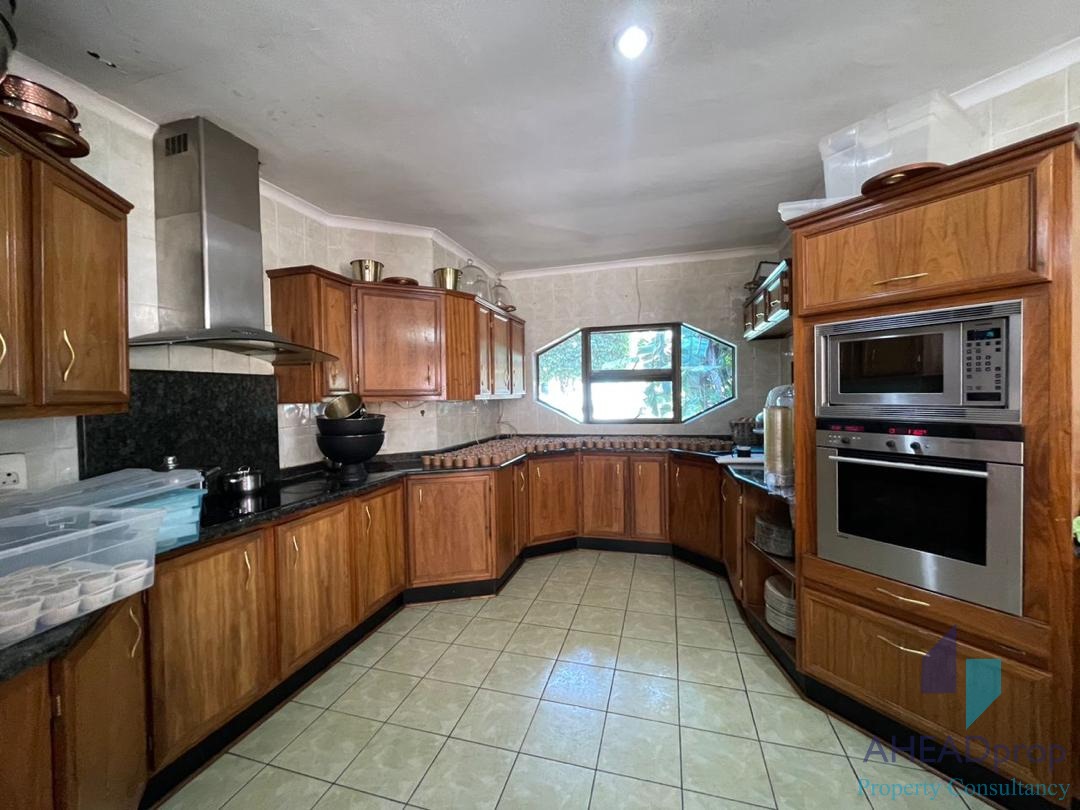 3 BEDROOM HOUSE FOR SALE- GABORONE